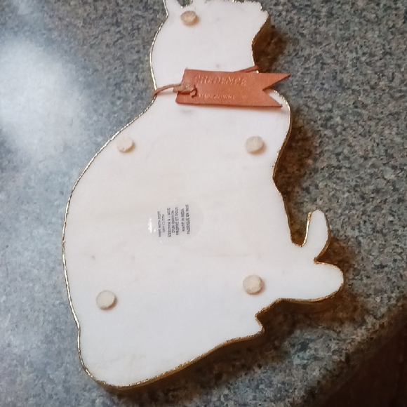 White Marble Cat Cutting Board with Gold Accents - Picture 3 of 5